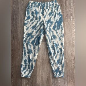 Patagonia Women’s Blue Tie Die Micro D Wavy fleece Joggers Size SMALL